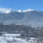 Apartamento уютни планински с басейн в комплекс алпин лодж Bansko
