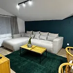 Apartamento уютни планински с басейн в комплекс алпин лодж
