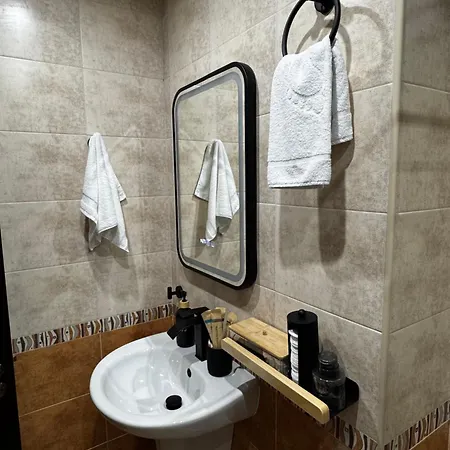 уютни планински с басейн в комплекс алпин лодж Apartman