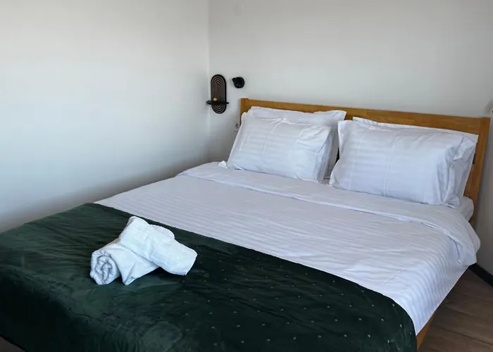 уютни планински с басейн в комплекс алпин лодж Lejlighed Bansko