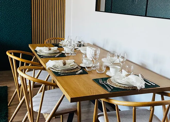 уютни планински с басейн в комплекс алпин лодж Lejlighed