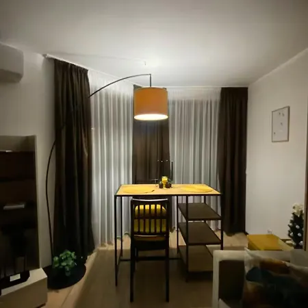 Apartmán уютни планински с басейн в комплекс алпин лодж