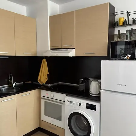 Apartment уютни планински с басейн в комплекс алпин лодж Bansko