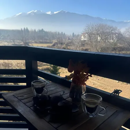 уютни планински с басейн в комплекс алпин лодж Bansko