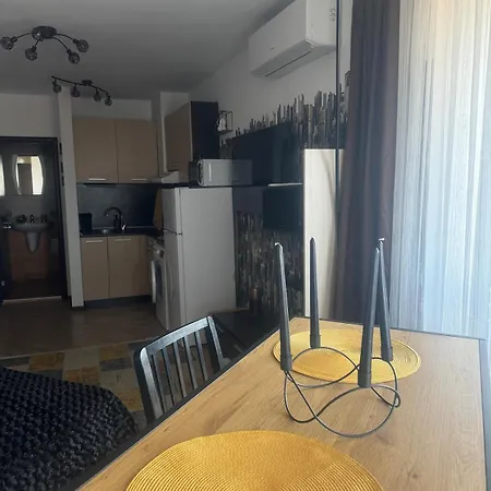 Apartment уютни планински с басейн в комплекс алпин лодж