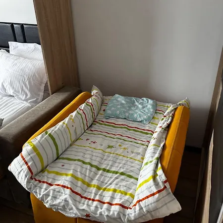 уютно планинско студио с басейн в комплекс алпин лодж Банско