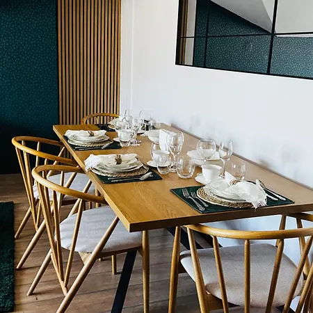 уютни планински с басейн в комплекс алпин лодж Apartment