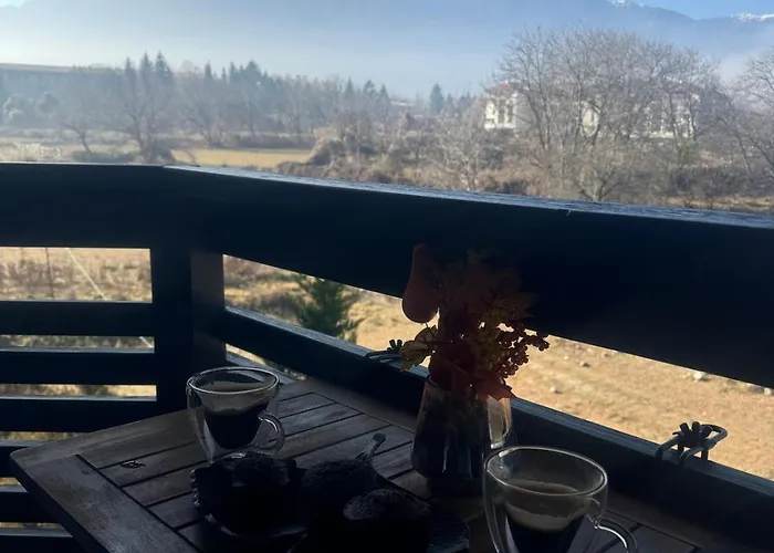 уютни планински с басейн в комплекс алпин лодж Bansko