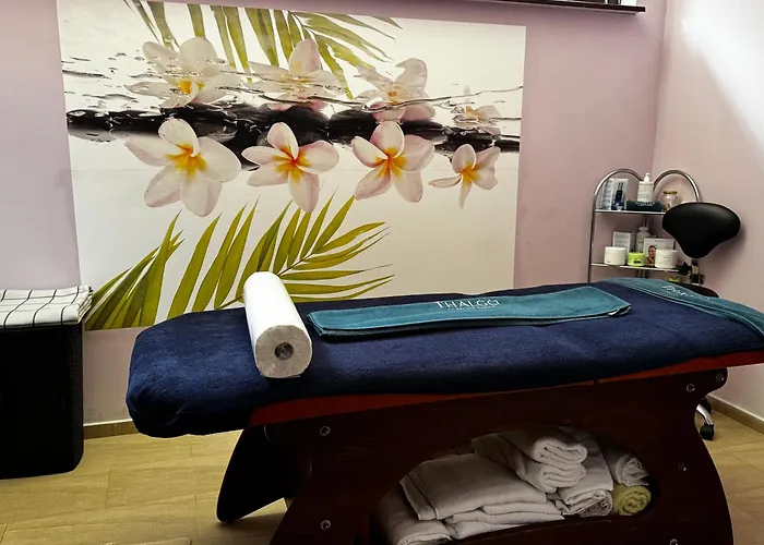 уютни планински с басейн в комплекс алпин лодж Lägenhet *