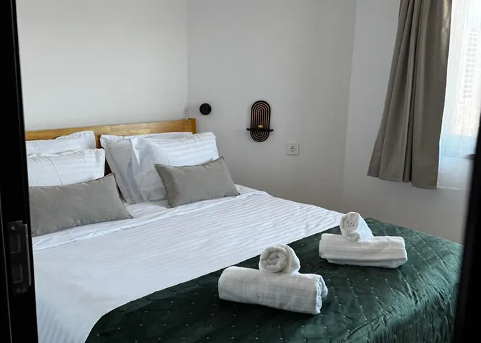 уютни планински с басейн в комплекс алпин лодж *