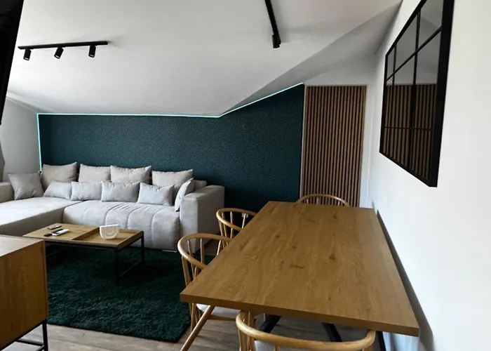 דירה уютни планински с басейн в комплекс алпин лодж