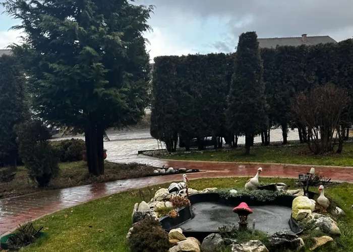 уютни планински с басейн в комплекс алпин лодж דירה *